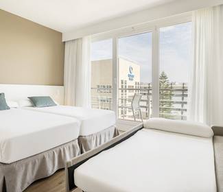 Habitación doble con niños Hotel ILUNION Islantilla Huelva Habitación doble con niños Hotel ILUNION Islantilla Huelva
