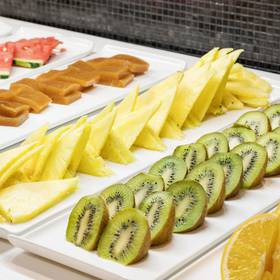 Desayuno Buffet ILUNION PIO XII Desayuno Buffet ILUNION PIO XII