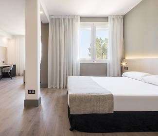 Habitación accesible Hotel Ilunion Las Lomas Mérida Habitación accesible Hotel Ilunion Las Lomas Mérida
