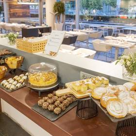 Desayuno Hotel ILUNION Atrium Madrid Desayuno Hotel ILUNION Atrium Madrid