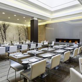 Restaurante ilunion suites madrid Hotel ILUNION Suites Madrid Restaurante ilunion suites madrid Hotel ILUNION Suites Madrid