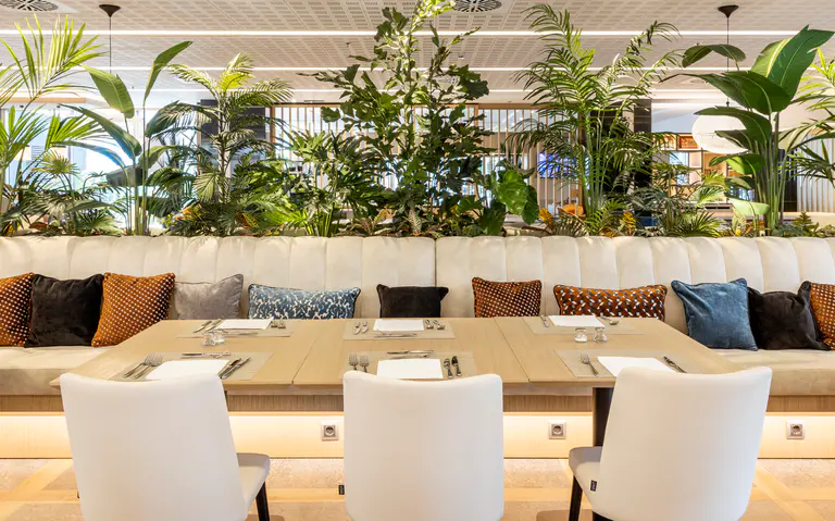 Link para a página de serviços do Hotel ILUNION Barcelona