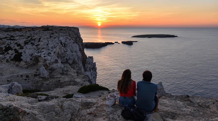 Luna de miel en Menorca, relax, naturaleza y experiencias únicas ILUNION Hotels Luna de miel en Menorca, relax, naturaleza y experiencias únicas ILUNION Hotels