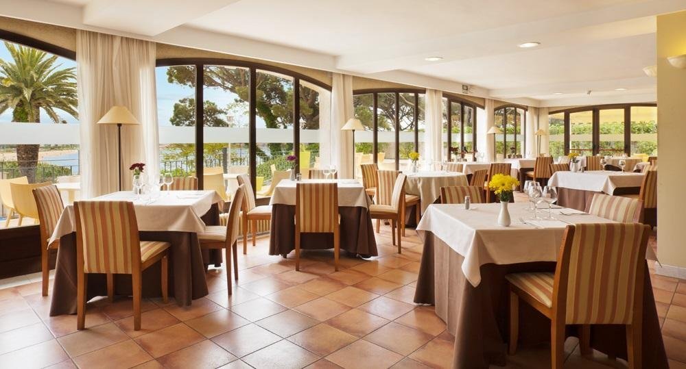 Servicios Hotel Ilunion Caleta Park en S'Agaró